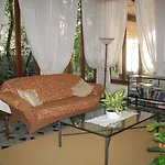 מלון Astor Victoria