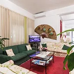 Astor Victoria מלון