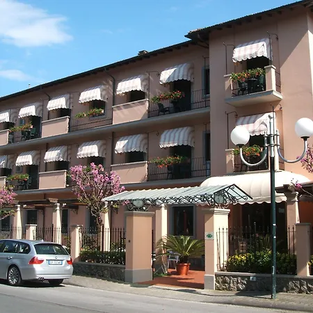 Astor Victoria Отель