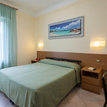 Hotel Astor Victoria 3*