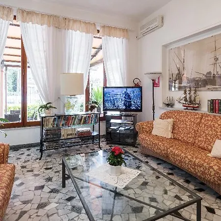 Hotel Astor Victoria 3*