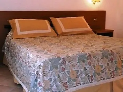 מלון Astor Victoria 3*